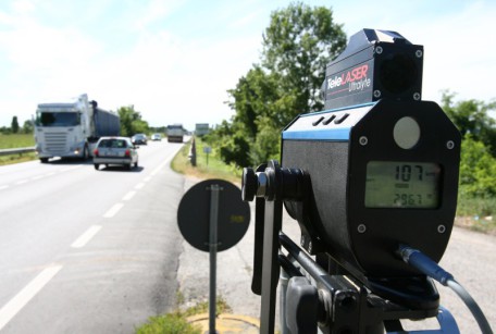 10 07 2007Polizia controlli velocità multanova autovelox telelaser Ph.FotoLive Ettore Ranzani