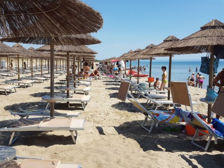 spiaggia mare metaponto