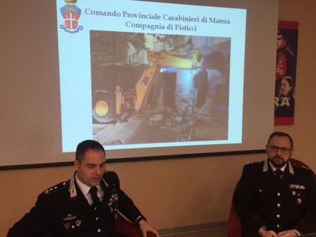 conferenza carabinieri furto bernalda