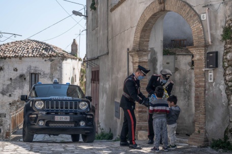 Carabinieri grottole solidarietà