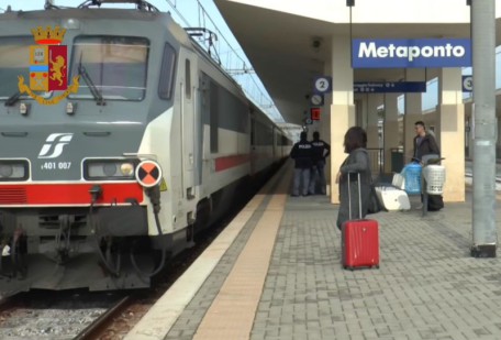 stazione metaponto polizia ferroviaria