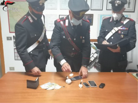 carabinieri bernalda droga